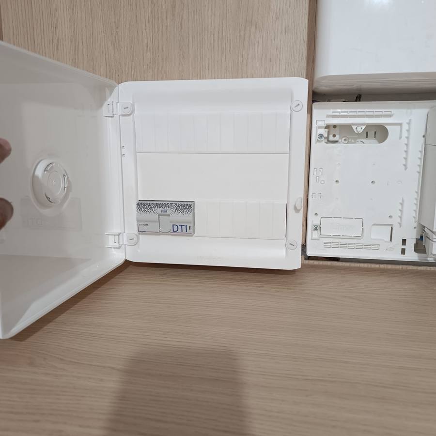 12-devis-installation-tableau-electrique-paris-75 12-devis-installation-tableau-electrique-paris-75