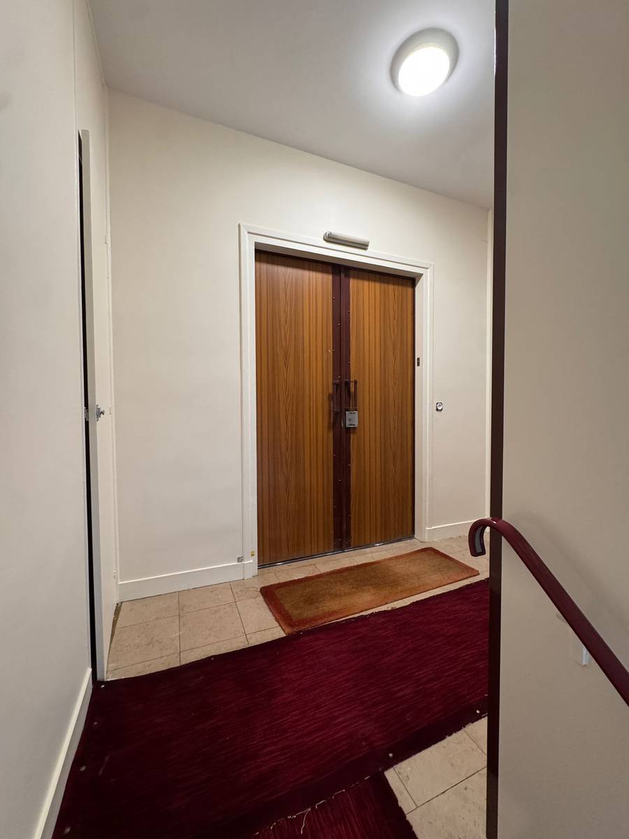 09-apres-renovation-cage-escalier-immeuble-clichy-92110 09-apres-renovation-cage-escalier-immeuble-clichy-92110