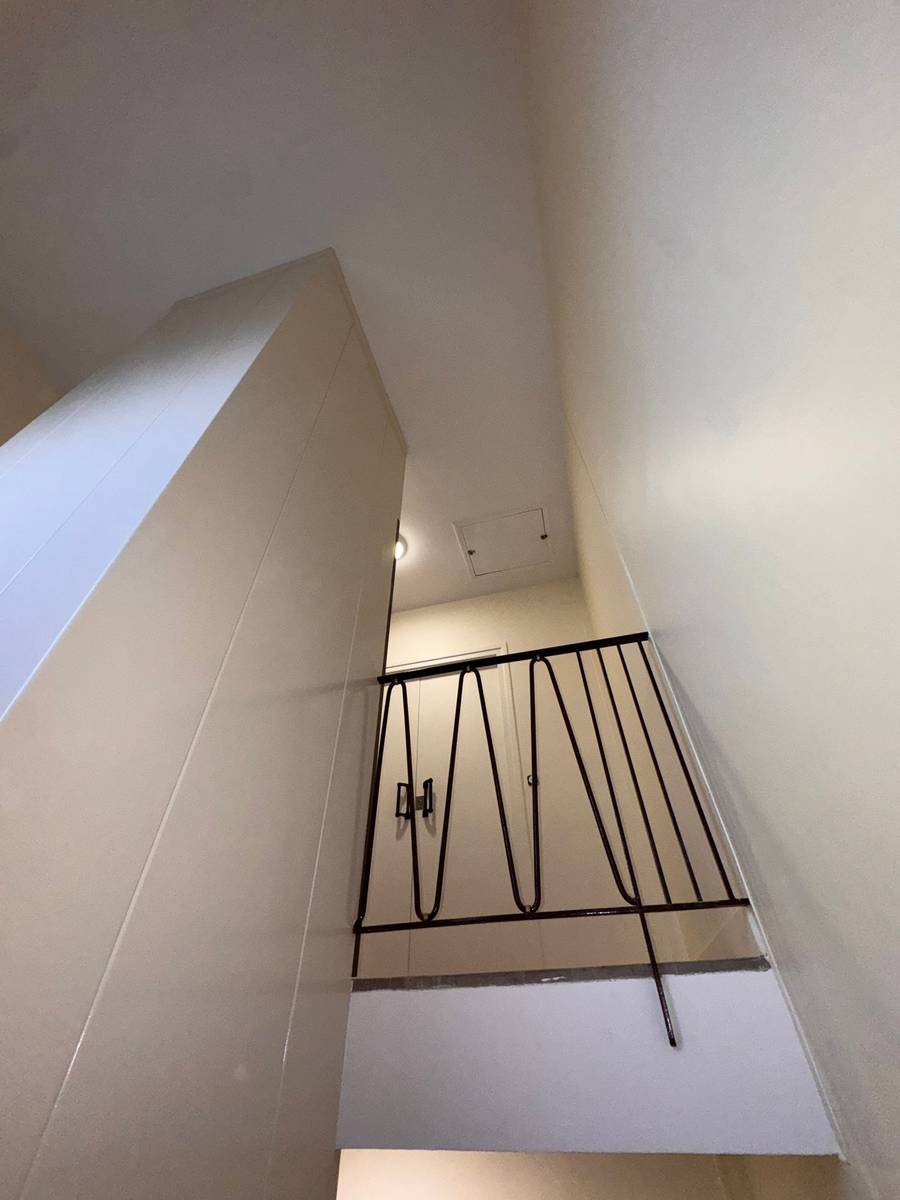 18-apres-renovation-cage-escalier-immeuble-clichy-92110 18-apres-renovation-cage-escalier-immeuble-clichy-92110