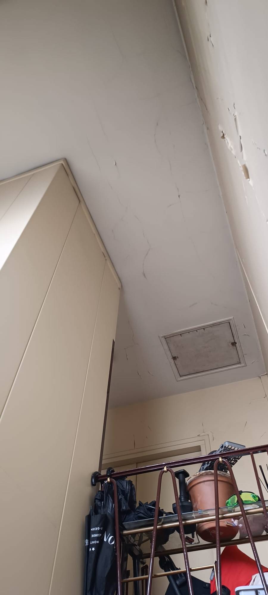 11-avant-renovation-cage-escalier-immeuble-clichy-92110 11-avant-renovation-cage-escalier-immeuble-clichy-92110