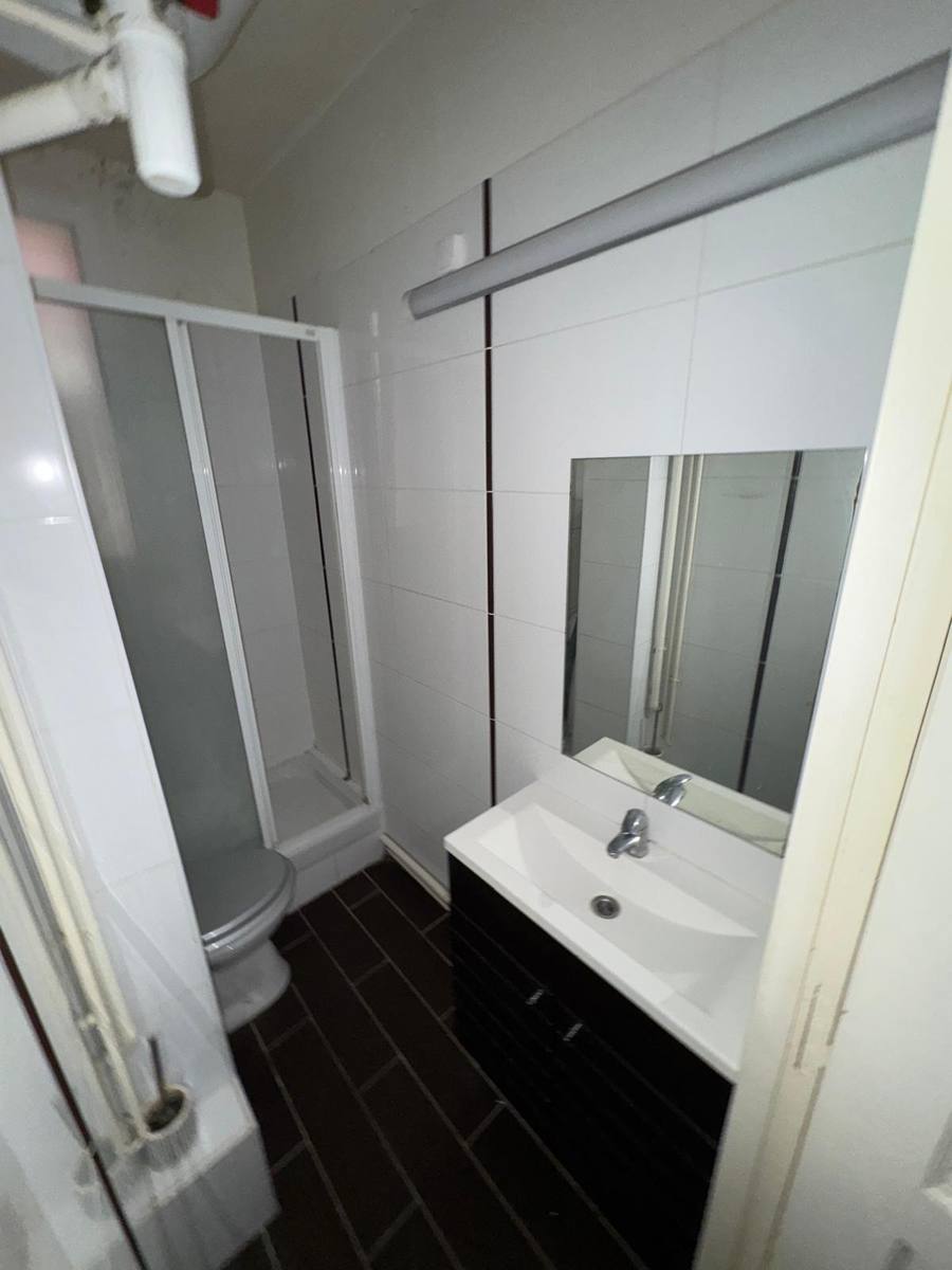 10-avant-travaux-renovation-salle-bain-clichy-hauts-de-seine-92 10-avant-travaux-renovation-salle-bain-clichy-hauts-de-seine-92