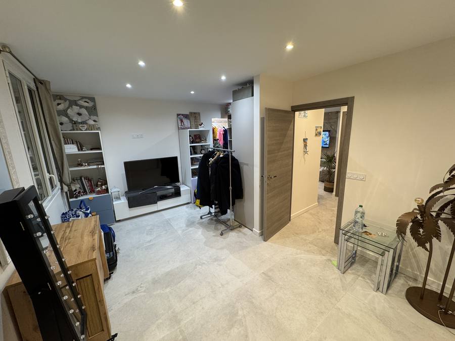 06-travaux-renovation-peinture-salon-paris-75 06-travaux-renovation-peinture-salon-paris-75