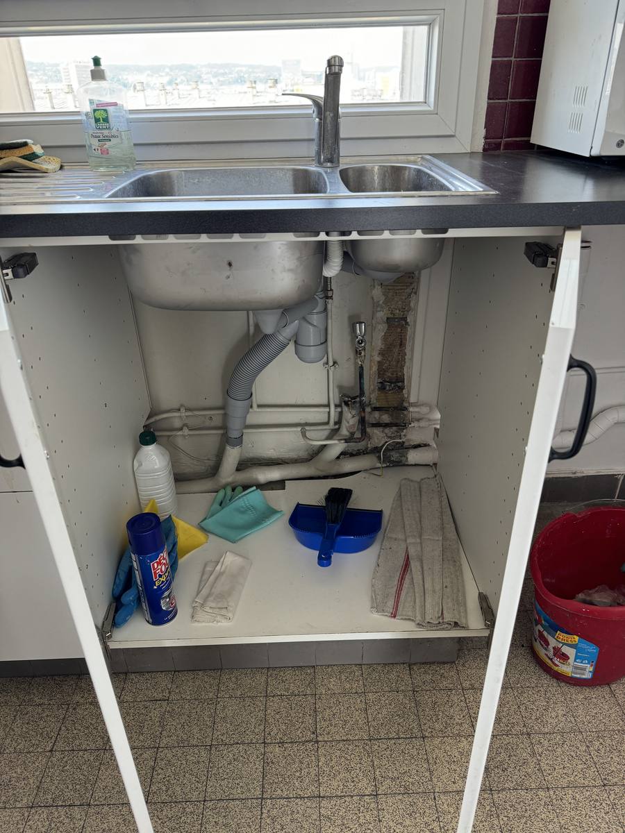 09-avant-travaux-renovation-appartement-paris-16-jpeg 09-avant-travaux-renovation-appartement-paris-16-jpeg