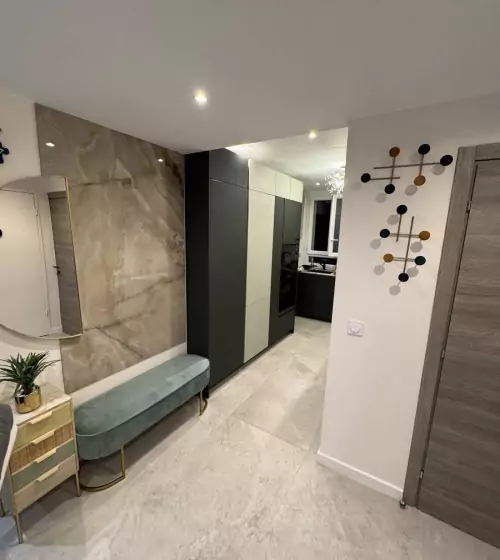 04-travaux-renovation-sol-peinture-salon-paris-75