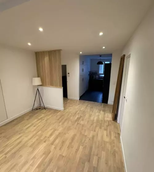 04-pose-spot-lumiere-encastree-plafond-paris