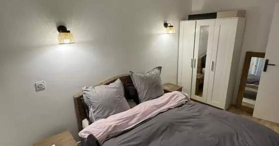 14-travaux-peinture-eclairage-revetement-sol-chambre-paris