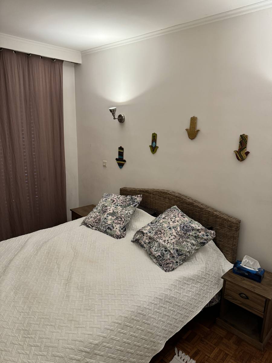 09-avant-travaux-renovation-peinture-chambre-paris