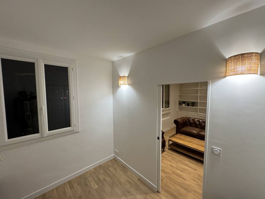 Besoin de réaliser des travaux d'électricité à Paris ? Contactez votre artisan Trival Construction